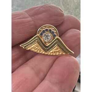 Vintage 1999 T & T 2000 AD Millennium Pin Lapel Gold Tone Wing
